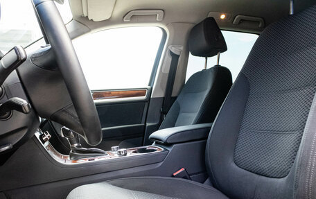 Volkswagen Touareg III, 2011 год, 1 749 000 рублей, 9 фотография