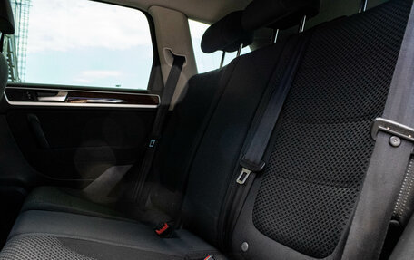 Volkswagen Touareg III, 2011 год, 1 749 000 рублей, 10 фотография