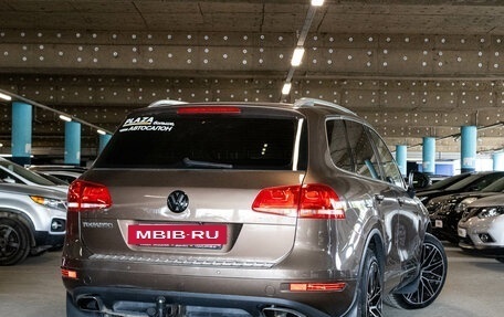 Volkswagen Touareg III, 2011 год, 1 749 000 рублей, 3 фотография