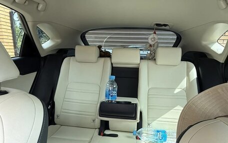 Lexus NX I, 2017 год, 2 500 000 рублей, 10 фотография
