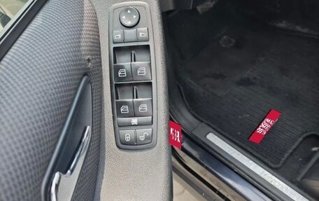 Mercedes-Benz A-Класс, 2011 год, 600 000 рублей, 8 фотография