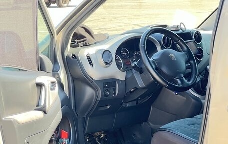 Peugeot Partner II рестайлинг 2, 2011 год, 570 000 рублей, 8 фотография