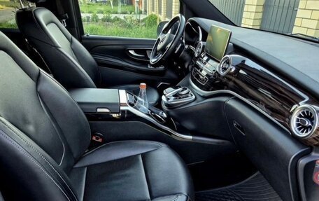 Mercedes-Benz V-Класс, 2016 год, 4 500 000 рублей, 10 фотография