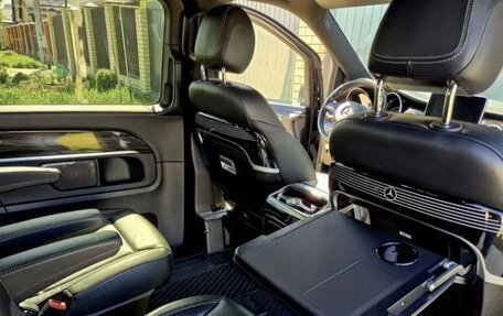 Mercedes-Benz V-Класс, 2016 год, 4 500 000 рублей, 12 фотография