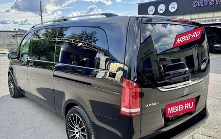 Mercedes-Benz V-Класс, 2016 год, 4 500 000 рублей, 4 фотография