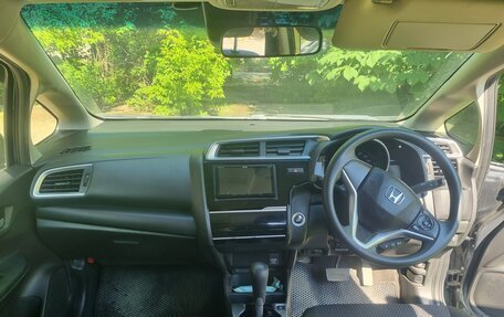 Honda Fit III, 2019 год, 1 100 000 рублей, 7 фотография