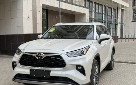 Toyota Highlander, 2026 год, 4 820 000 рублей, 3 фотография