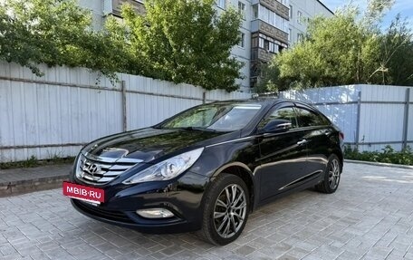 Hyundai Sonata VI, 2012 год, 1 000 000 рублей, 7 фотография