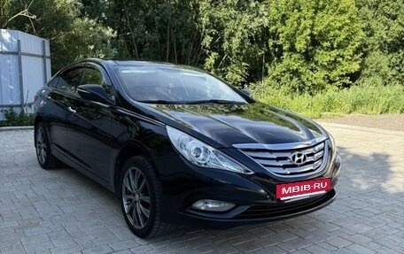 Hyundai Sonata VI, 2012 год, 1 000 000 рублей, 2 фотография