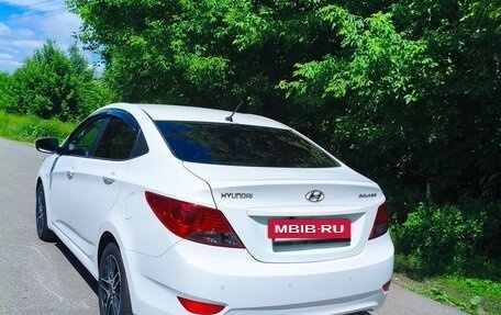 Hyundai Solaris II рестайлинг, 2013 год, 875 000 рублей, 3 фотография