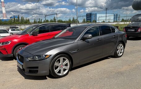 Jaguar XE I рестайлинг, 2016 год, 1 800 000 рублей, 4 фотография
