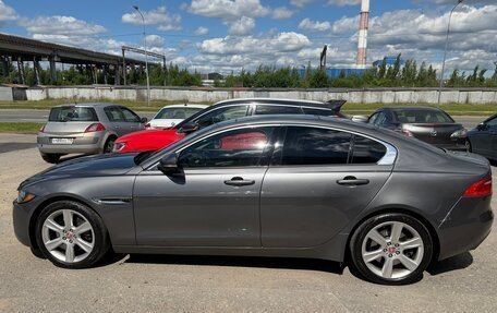 Jaguar XE I рестайлинг, 2016 год, 1 800 000 рублей, 5 фотография