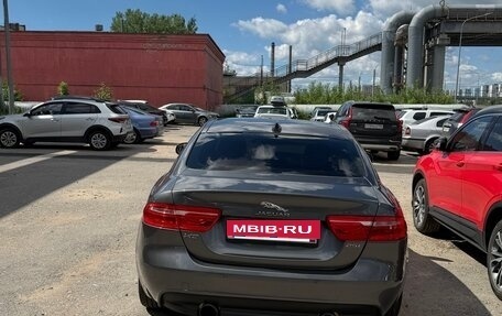 Jaguar XE I рестайлинг, 2016 год, 1 800 000 рублей, 2 фотография
