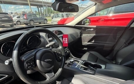 Jaguar XE I рестайлинг, 2016 год, 1 800 000 рублей, 9 фотография