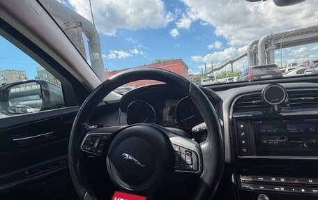 Jaguar XE I рестайлинг, 2016 год, 1 800 000 рублей, 13 фотография