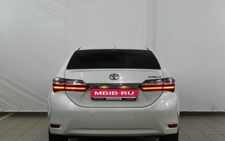 Toyota Corolla, 2018 год, 1 750 000 рублей, 10 фотография