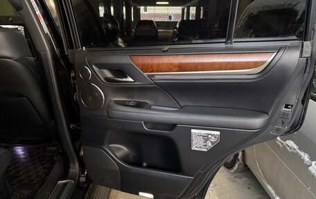 Lexus LX III, 2018 год, 9 550 000 рублей, 17 фотография