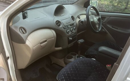 Toyota Platz, 2002 год, 300 000 рублей, 8 фотография