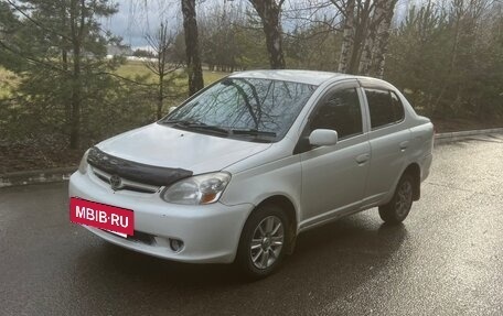 Toyota Platz, 2002 год, 300 000 рублей, 2 фотография