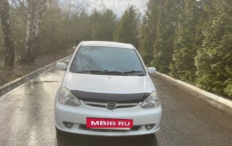 Toyota Platz, 2002 год, 300 000 рублей, 3 фотография