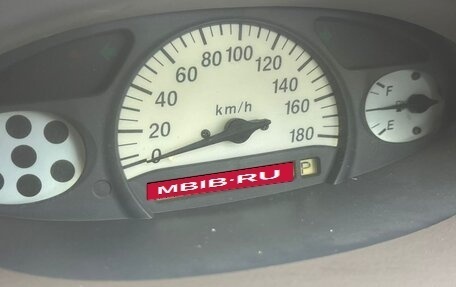 Toyota Platz, 2002 год, 300 000 рублей, 12 фотография
