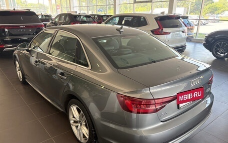 Audi A4, 2018 год, 2 950 000 рублей, 6 фотография