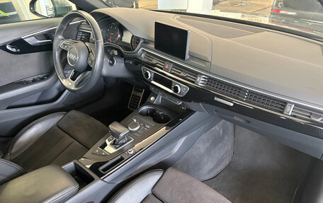 Audi A4, 2018 год, 2 950 000 рублей, 7 фотография