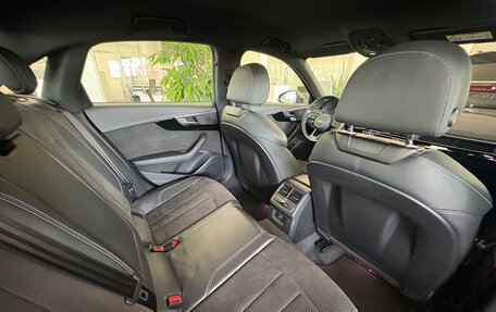 Audi A4, 2018 год, 2 950 000 рублей, 9 фотография