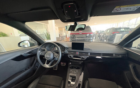 Audi A4, 2018 год, 2 950 000 рублей, 8 фотография