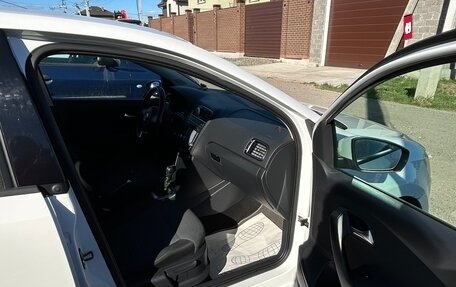 Volkswagen Polo VI (EU Market), 2012 год, 718 000 рублей, 13 фотография