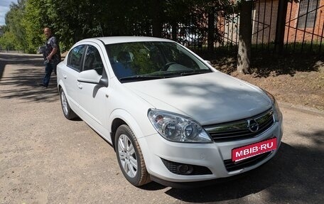 Opel Astra H, 2012 год, 850 000 рублей, 1 фотография