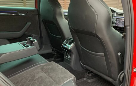 Skoda Superb III рестайлинг, 2016 год, 3 050 000 рублей, 16 фотография