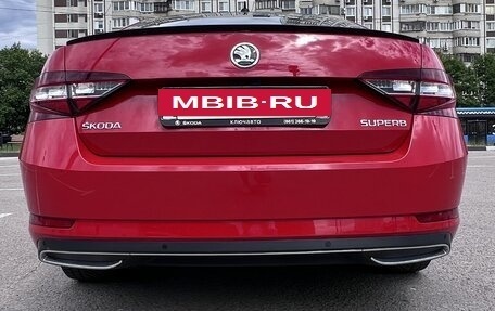 Skoda Superb III рестайлинг, 2016 год, 3 050 000 рублей, 23 фотография