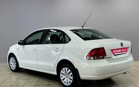 Volkswagen Polo VI (EU Market), 2012 год, 890 000 рублей, 2 фотография