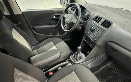 Volkswagen Polo VI (EU Market), 2012 год, 890 000 рублей, 16 фотография
