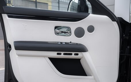 Rolls-Royce Ghost Series II рестайлинг, 2024 год, 36 750 000 рублей, 17 фотография