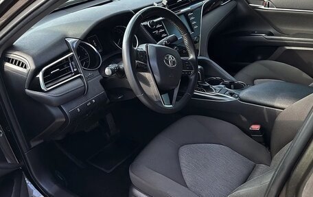 Toyota Camry, 2018 год, 2 040 000 рублей, 5 фотография