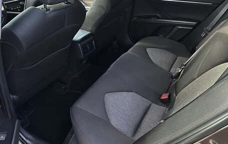 Toyota Camry, 2018 год, 2 040 000 рублей, 6 фотография