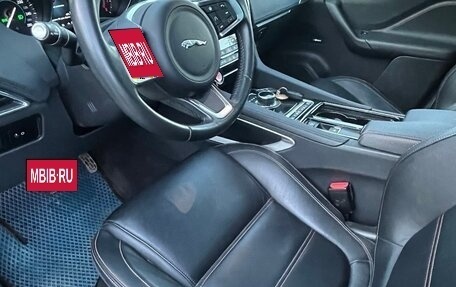 Jaguar F-Pace, 2020 год, 2 850 000 рублей, 3 фотография