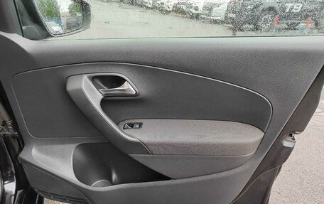 Volkswagen Polo VI (EU Market), 2015 год, 915 000 рублей, 11 фотография