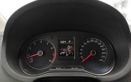 Volkswagen Polo VI (EU Market), 2015 год, 915 000 рублей, 17 фотография