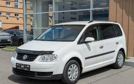 Volkswagen Touran III, 2003 год, 320 000 рублей, 3 фотография