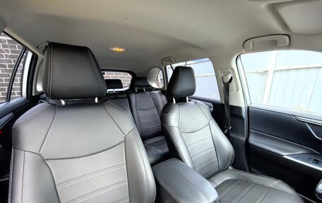 Toyota RAV4, 2020 год, 3 100 000 рублей, 12 фотография