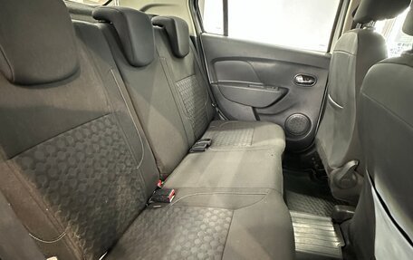 Renault Logan II, 2017 год, 465 000 рублей, 7 фотография