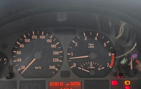 BMW 3 серия, 1999 год, 550 000 рублей, 23 фотография