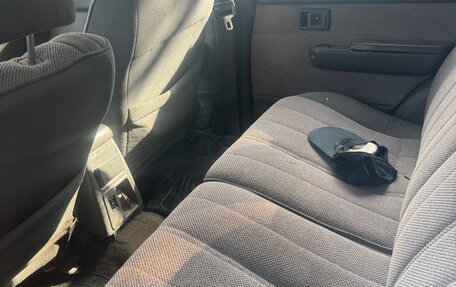 Toyota Hilux Surf III рестайлинг, 1992 год, 440 000 рублей, 9 фотография