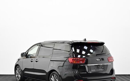 KIA Carnival III, 2019 год, 2 375 000 рублей, 2 фотография