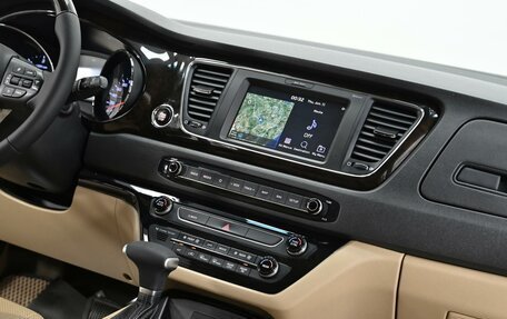KIA Carnival III, 2019 год, 2 375 000 рублей, 11 фотография