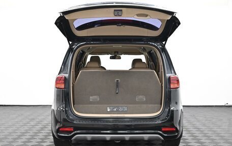 KIA Carnival III, 2019 год, 2 375 000 рублей, 20 фотография