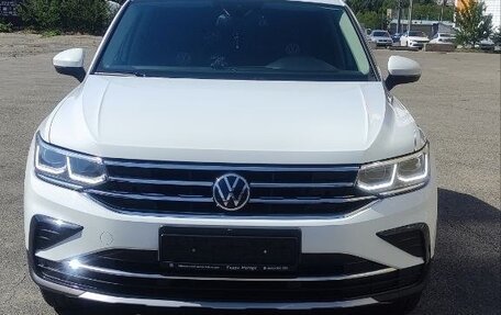 Volkswagen Tiguan II, 2021 год, 3 000 000 рублей, 7 фотография